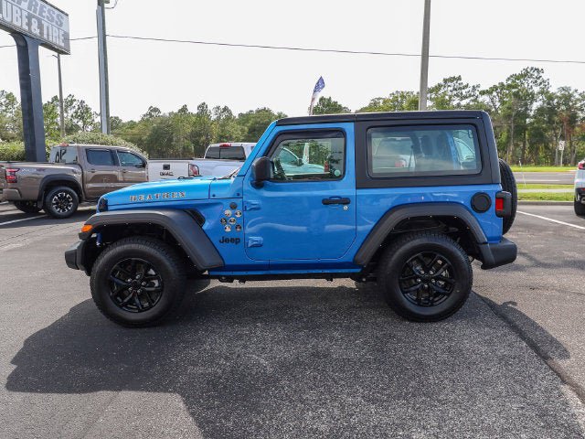 Used 2022 Jeep Wrangler Sport AWD/4WD image 5