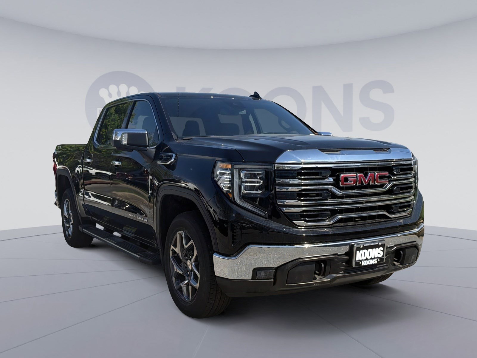 New 2026 GMC Sierra 1500 SLT w/ SLT Premium Package AWD/4WD image 10