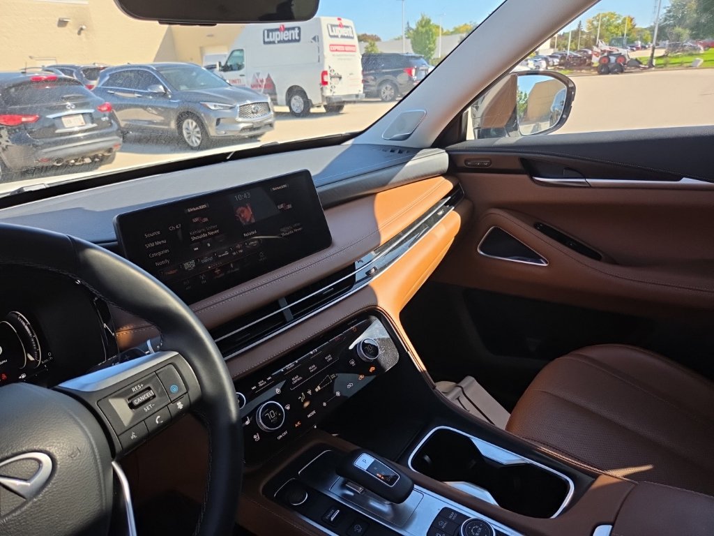 Certified 2023 INFINITI QX60 Sensory w/ Cargo Package AWD/4WD image 6