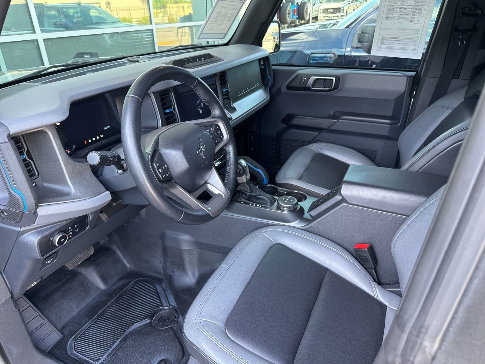 Used 2024 Ford Bronco Black Diamond image 10