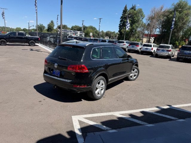Used 2014 Volkswagen Touareg VR6 AWD/4WD image 16
