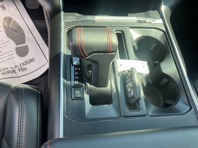 Used 2025 Ford F150 Raptor AWD/4WD image 23