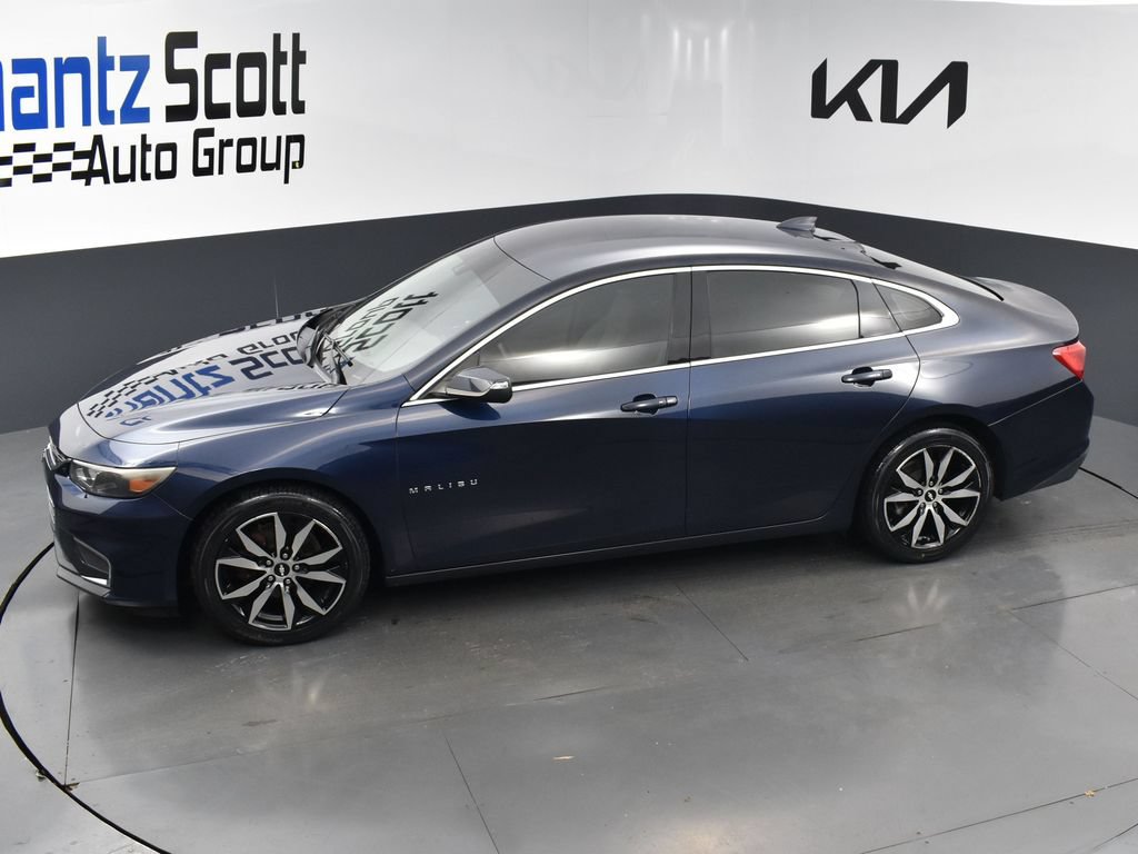 Used 2016 Chevrolet Malibu LT FWD image 10