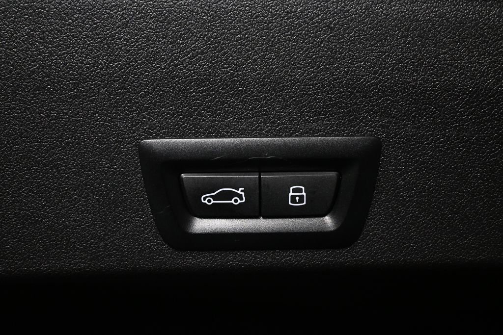 Used 2023 BMW XM AWD/4WD image 21