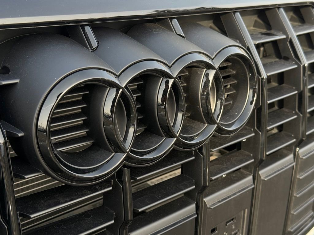 New 2025 Audi Q3 2.0T Premium AWD/4WD image 32