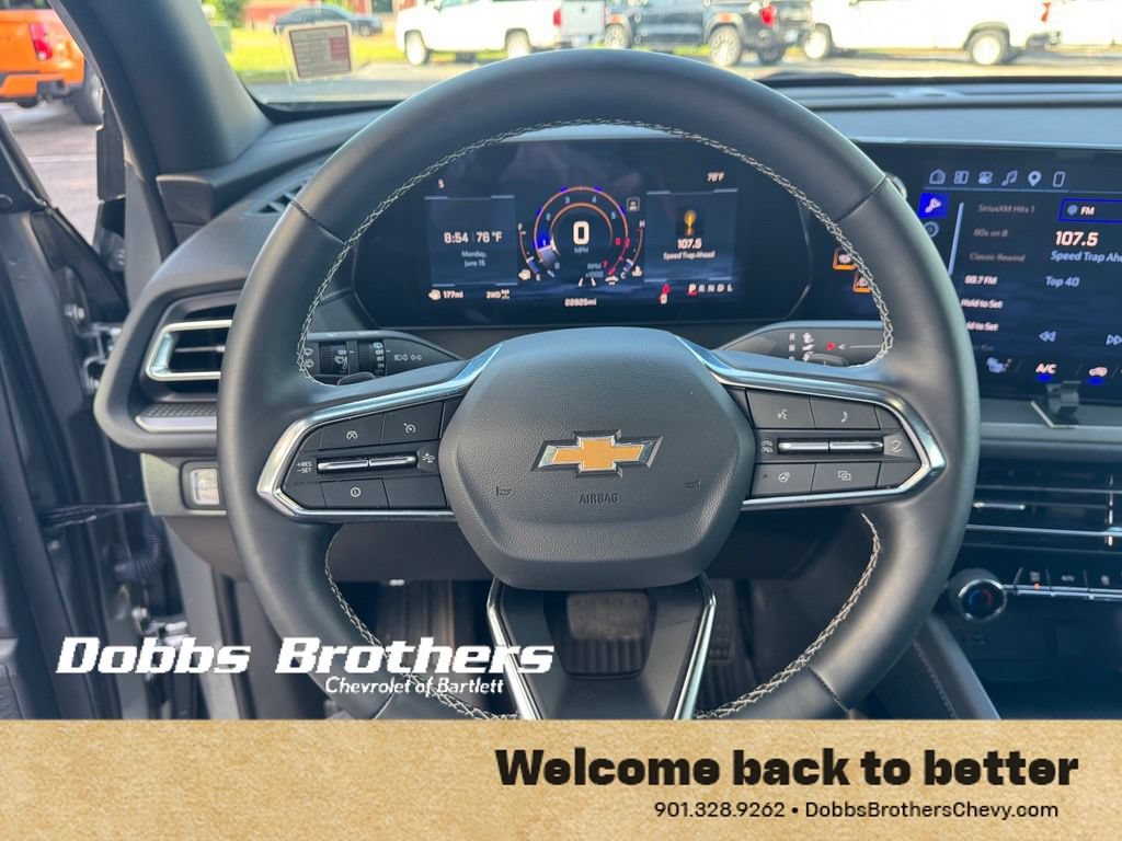Used 2026 Chevrolet Traverse LT w/ Driver Confidence Package AWD/4WD image 17