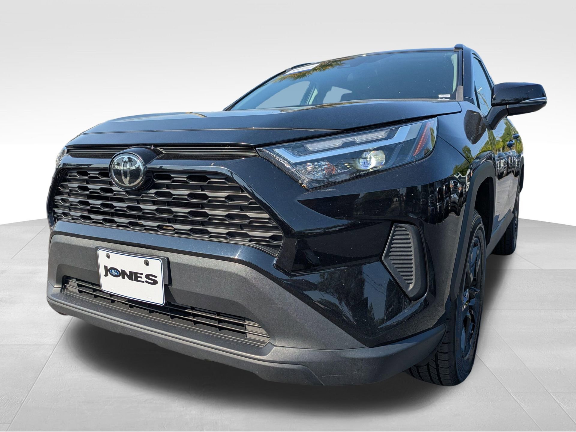 Used 2023 Toyota RAV4 XLE FWD image 10