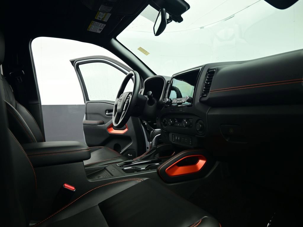 Used 2024 Nissan Frontier PRO-4X w/ Pro Premium Package image 61