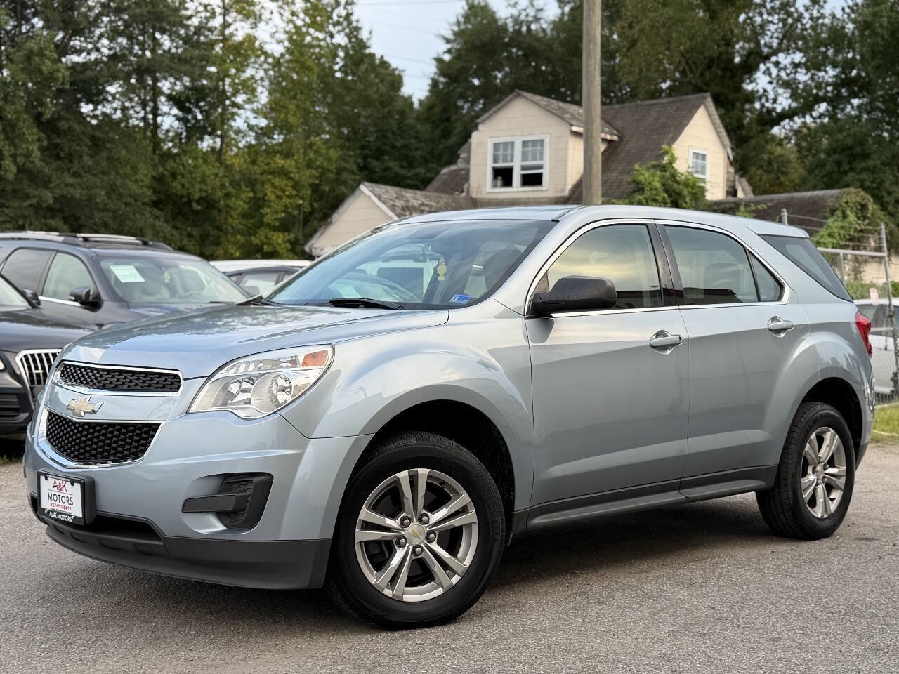 Used 2014 Chevrolet Equinox LS AWD/4WD image 2