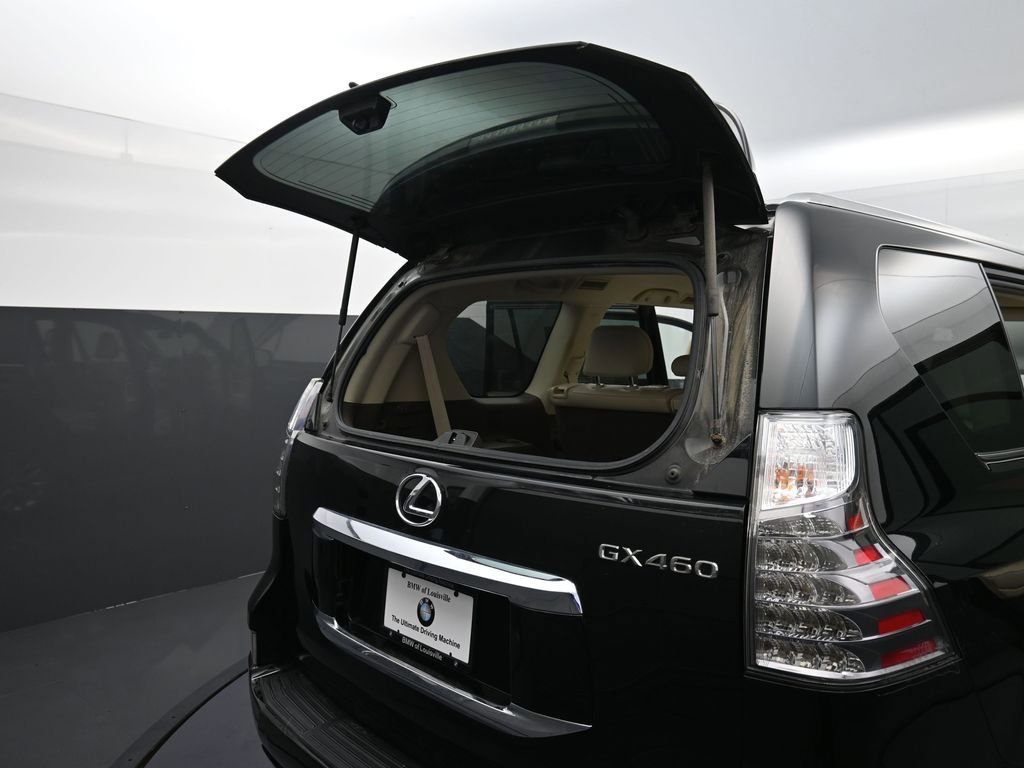 Used 2019 Lexus GX 460 Premium w/ Premium Package image 17