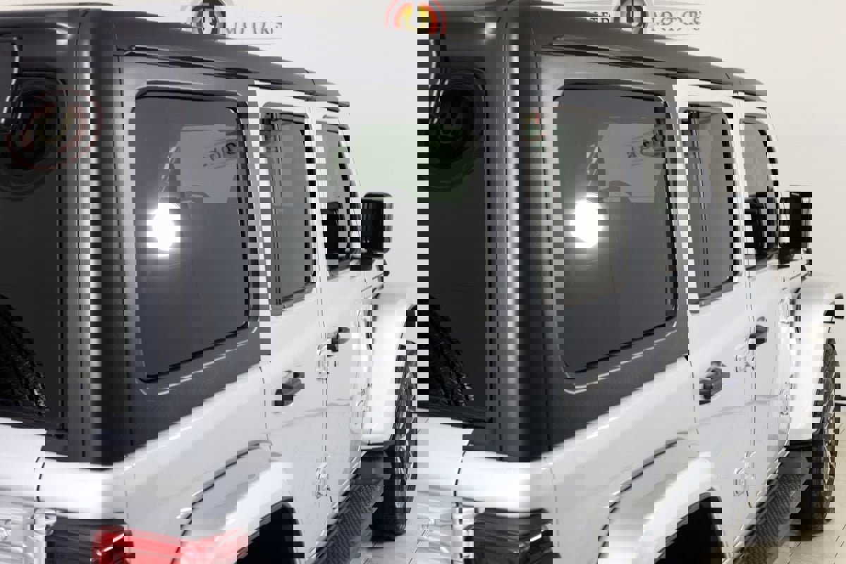 Used 2024 Jeep Wrangler Unlimited w/ Convenience Group image 41