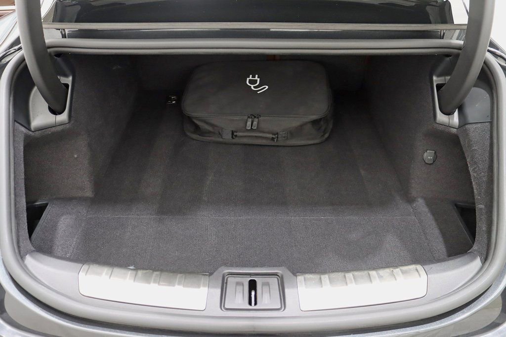 Used 2022 Porsche Taycan 4S image 40