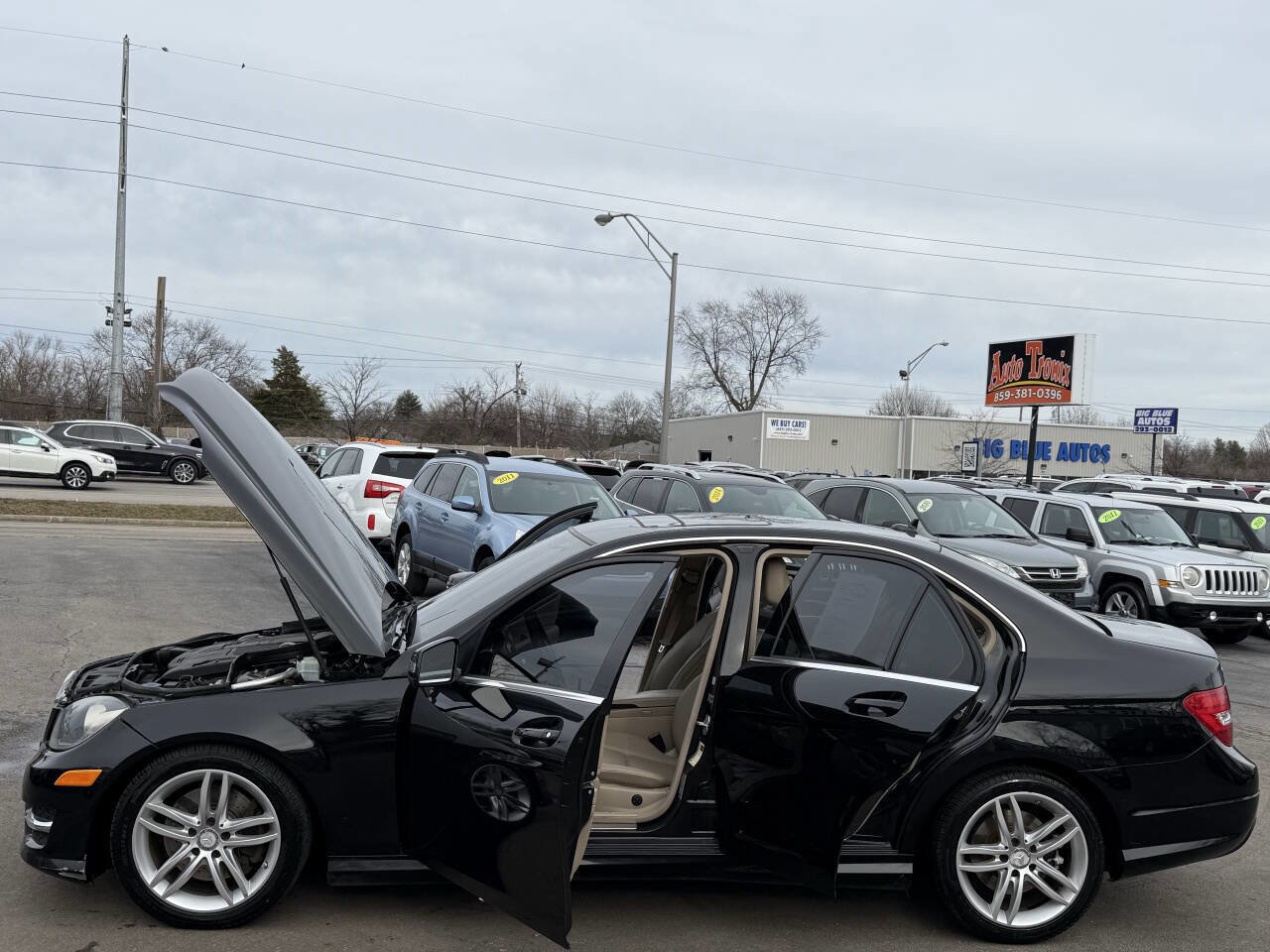 Used 2013 Mercedes-Benz C 300 4MATIC Sedan image 22