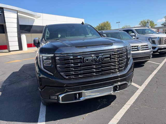 Used 2024 GMC Sierra 1500 Denali Ultimate AWD/4WD image 4