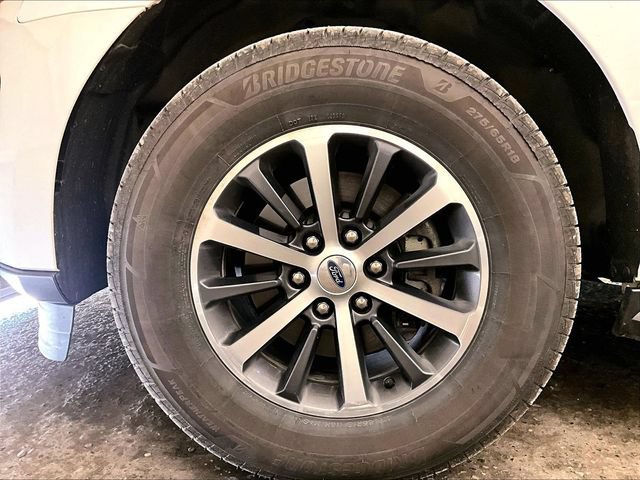 Used 2020 Ford Expedition Max XLT w/ Equipment Group 202A AWD/4WD image 8