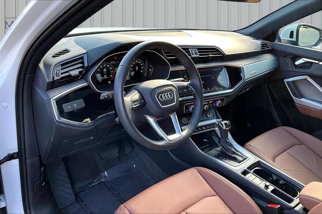 Used 2024 Audi Q3 2.0T Premium AWD/4WD image 17