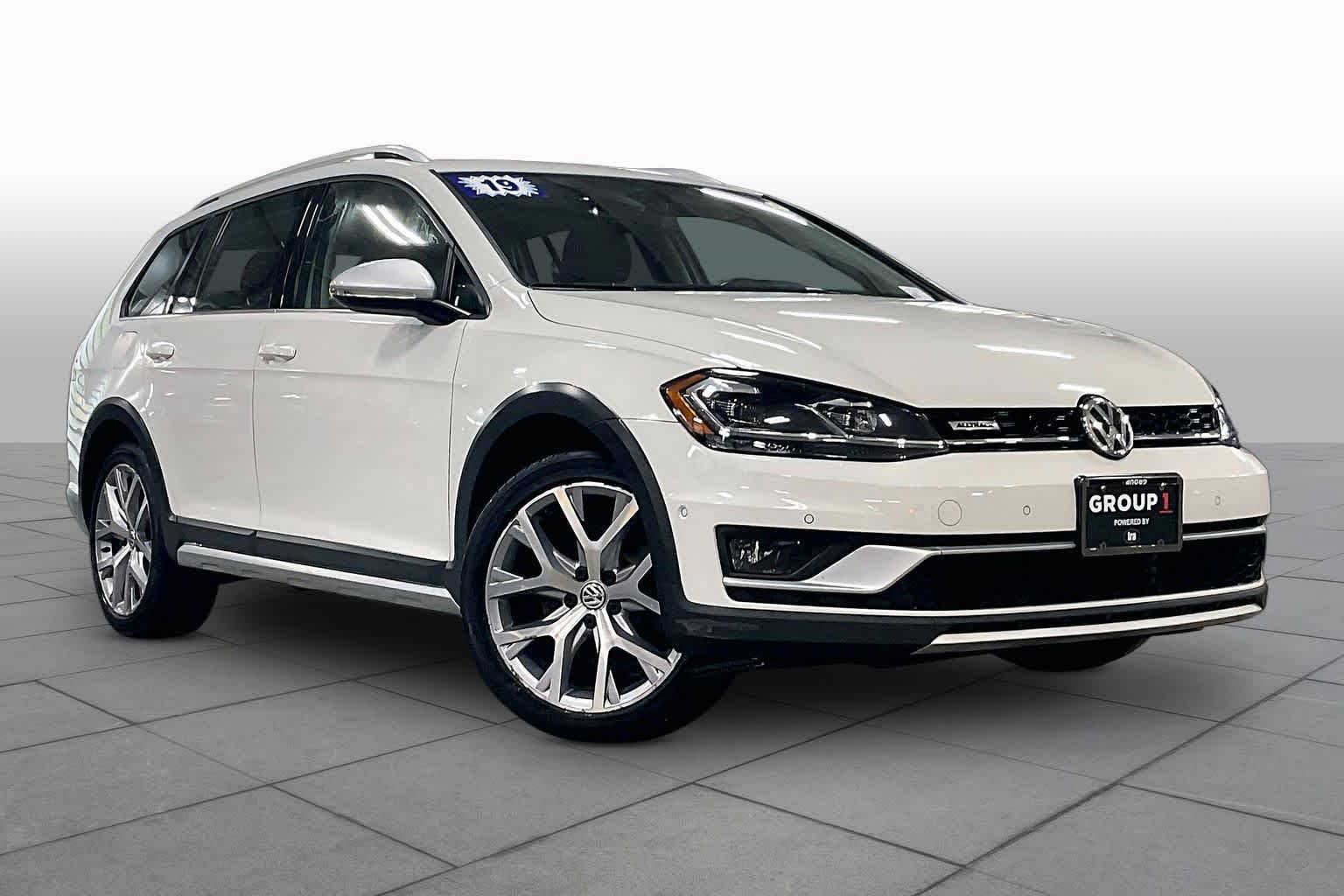 Used 2019 Volkswagen Golf Alltrack SE AWD/4WD image 3