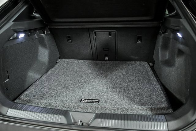 Used 2023 Volkswagen ID.4 Pro S Plus image 8