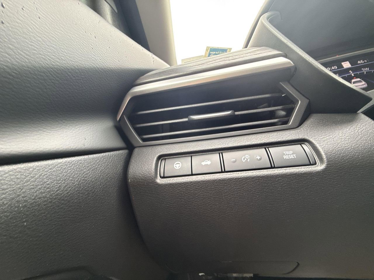 Used 2025 Nissan Altima 2.5 SL image 24