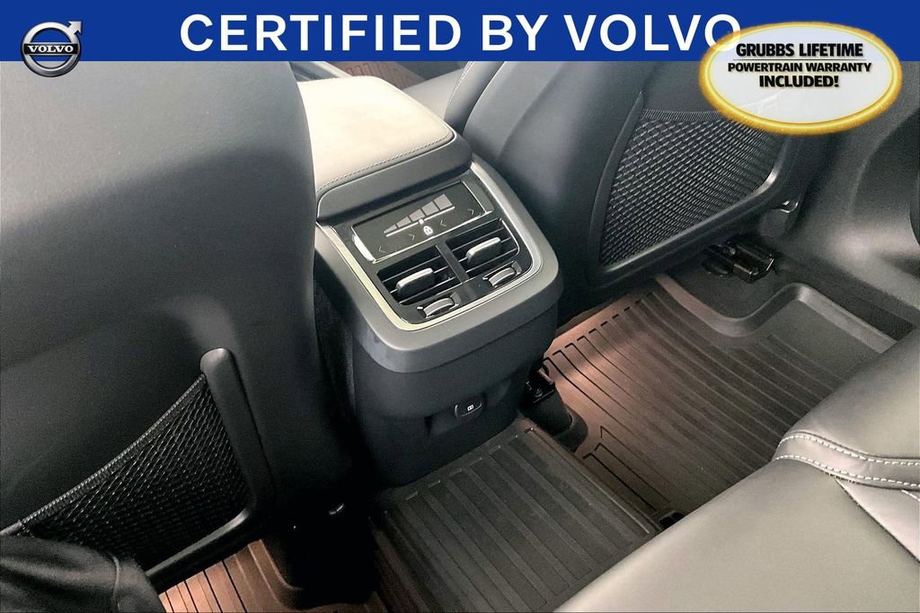 Certified 2023 Volvo XC60 B5 Ultimate w/ Protection Package Premier image 32