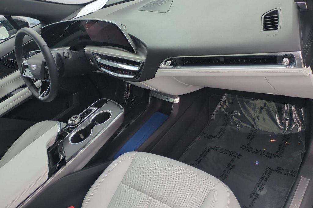 Certified 2024 Cadillac Lyriq Sport AWD/4WD image 19