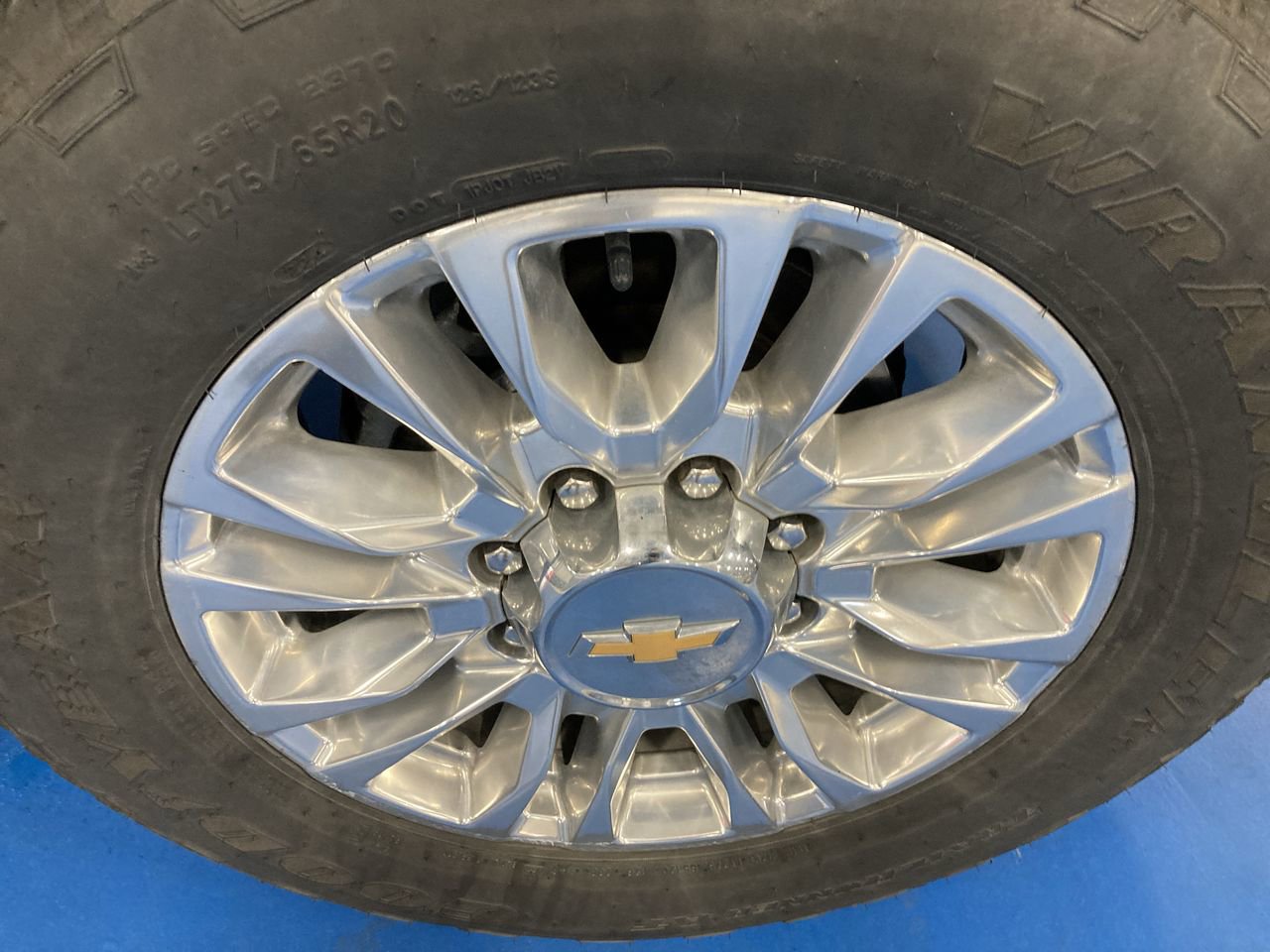 Used 2022 Chevrolet Silverado 3500 High Country AWD/4WD image 12