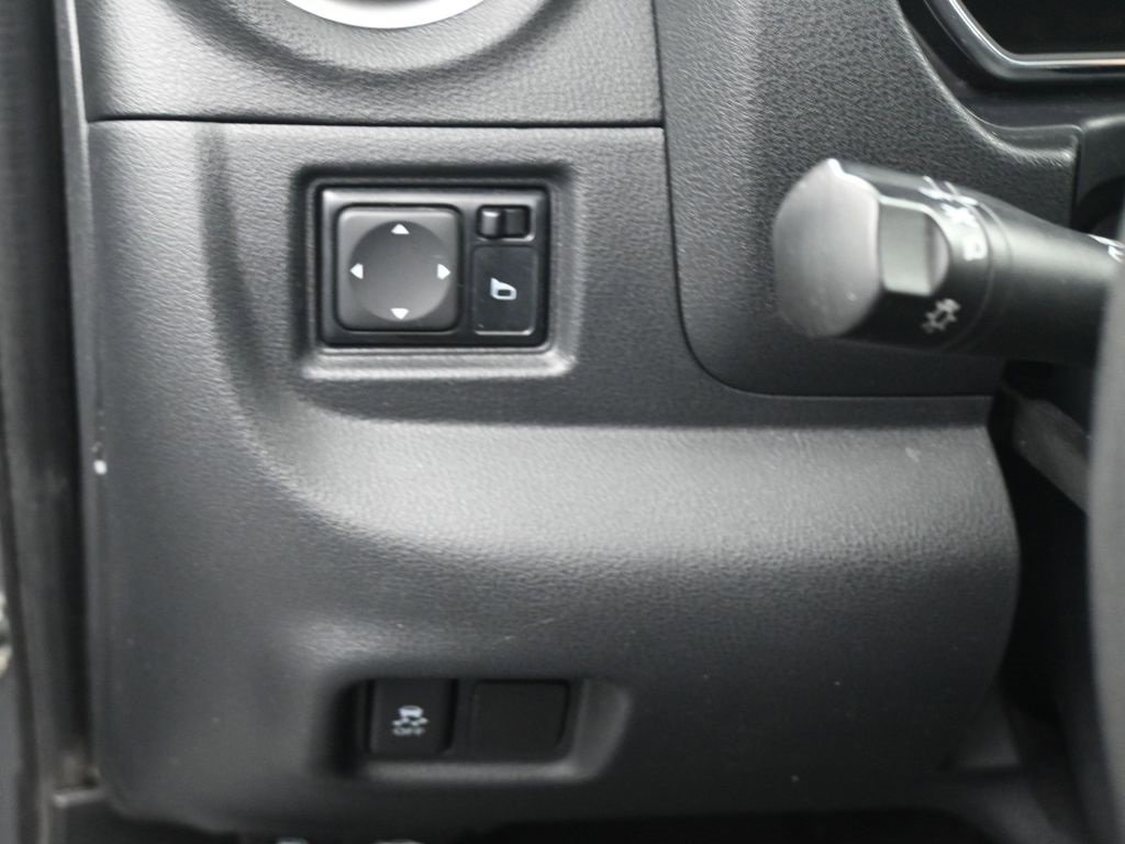 Used 2019 Nissan Versa SV image 21