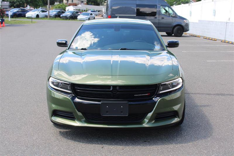 Used 2023 Dodge Charger SXT w/ Blacktop Package RWD image 3