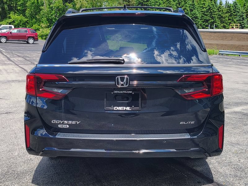 Used 2025 Honda Odyssey Elite image 8