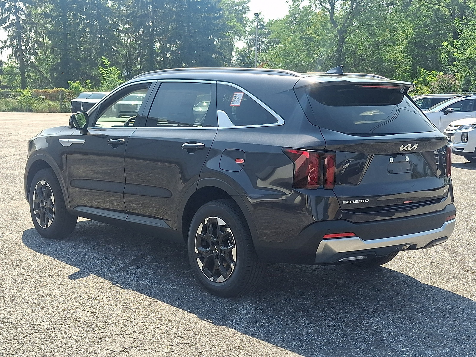 New 2026 Kia Sorento S AWD/4WD image 4