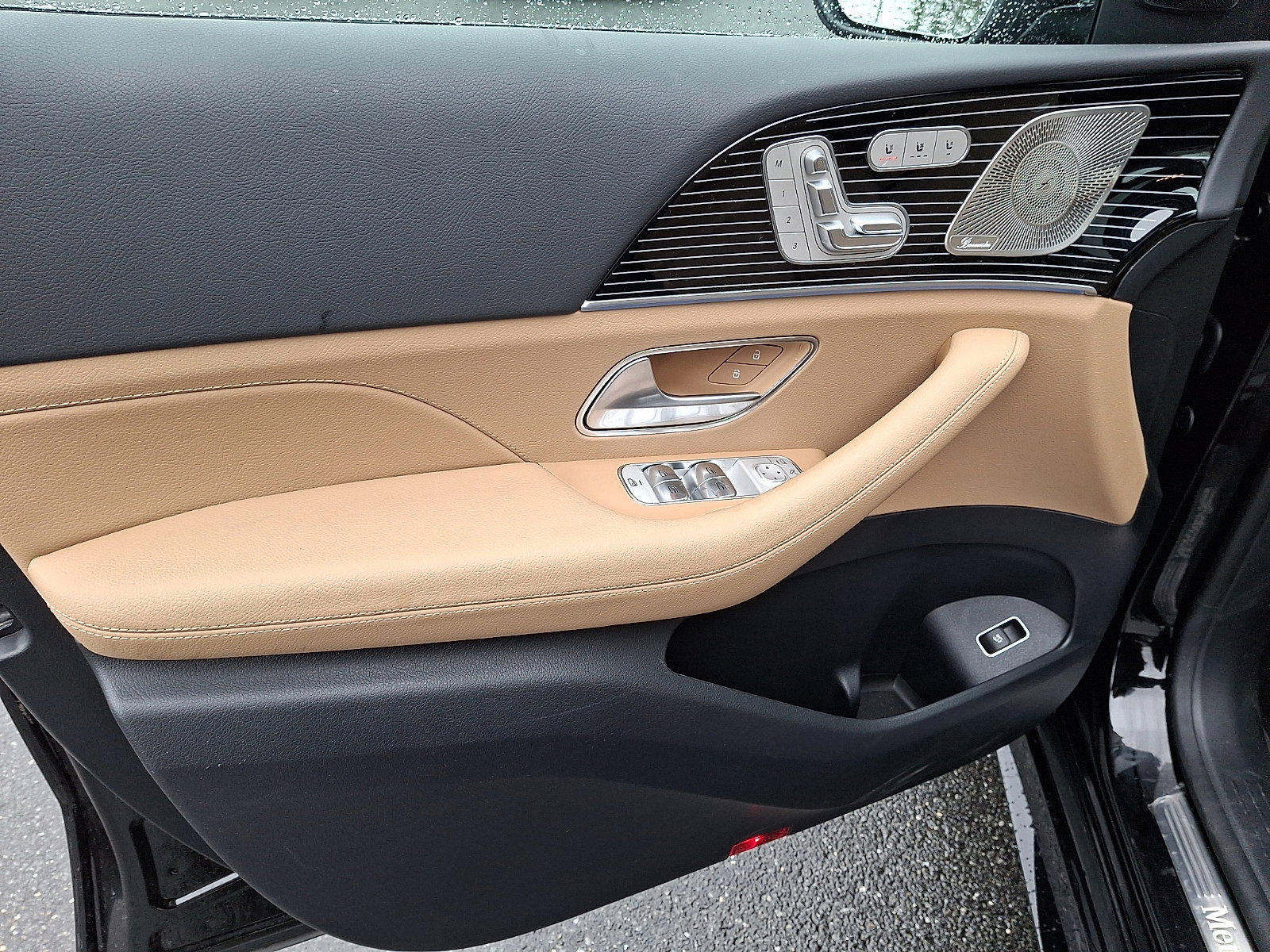 Certified 2025 Mercedes-Benz GLE 450 4MATIC image 12