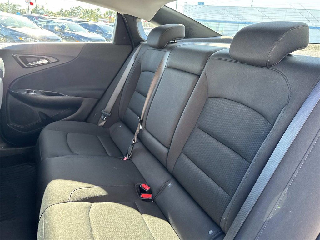 Used 2022 Chevrolet Malibu LT image 16