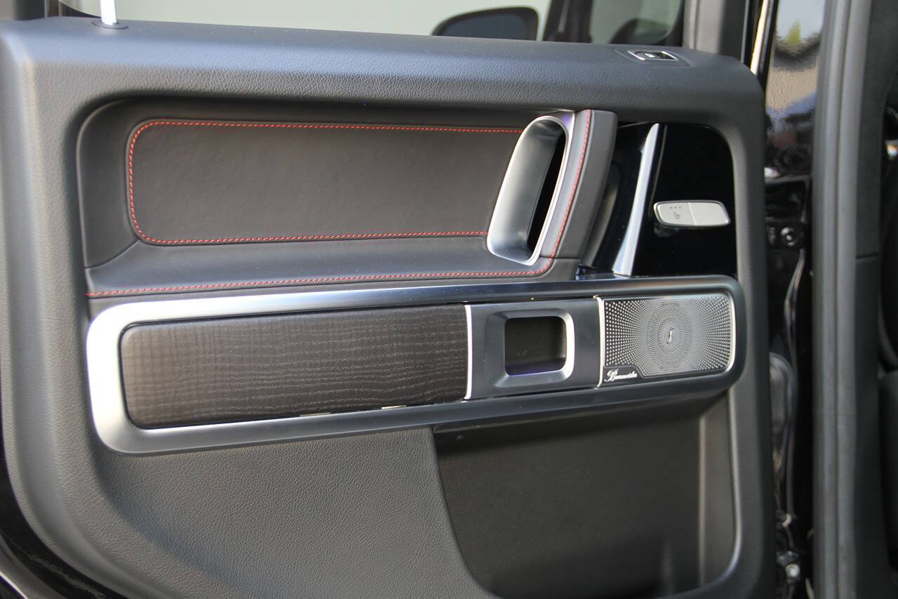Used 2020 Mercedes-Benz G 63 AMG 4MATIC w/ G Manufaktur Interior Package image 27