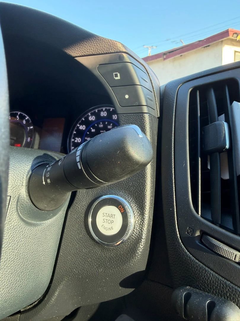 Used 2013 INFINITI G37 Sport image 21