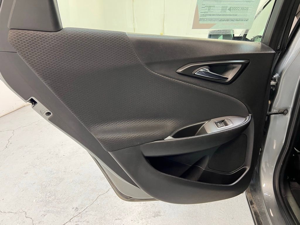 Used 2025 Chevrolet Malibu LS FWD image 26