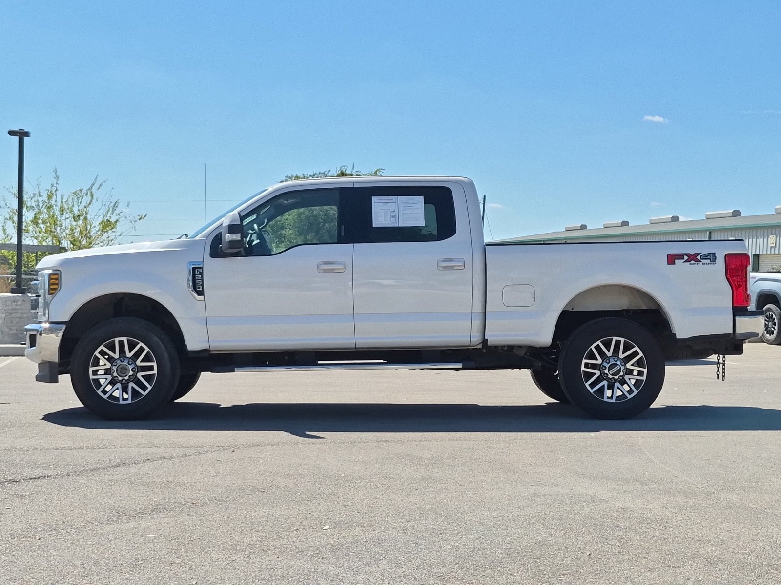 Used 2019 Ford F250 Lariat w/ Lariat Value Package AWD/4WD image 2