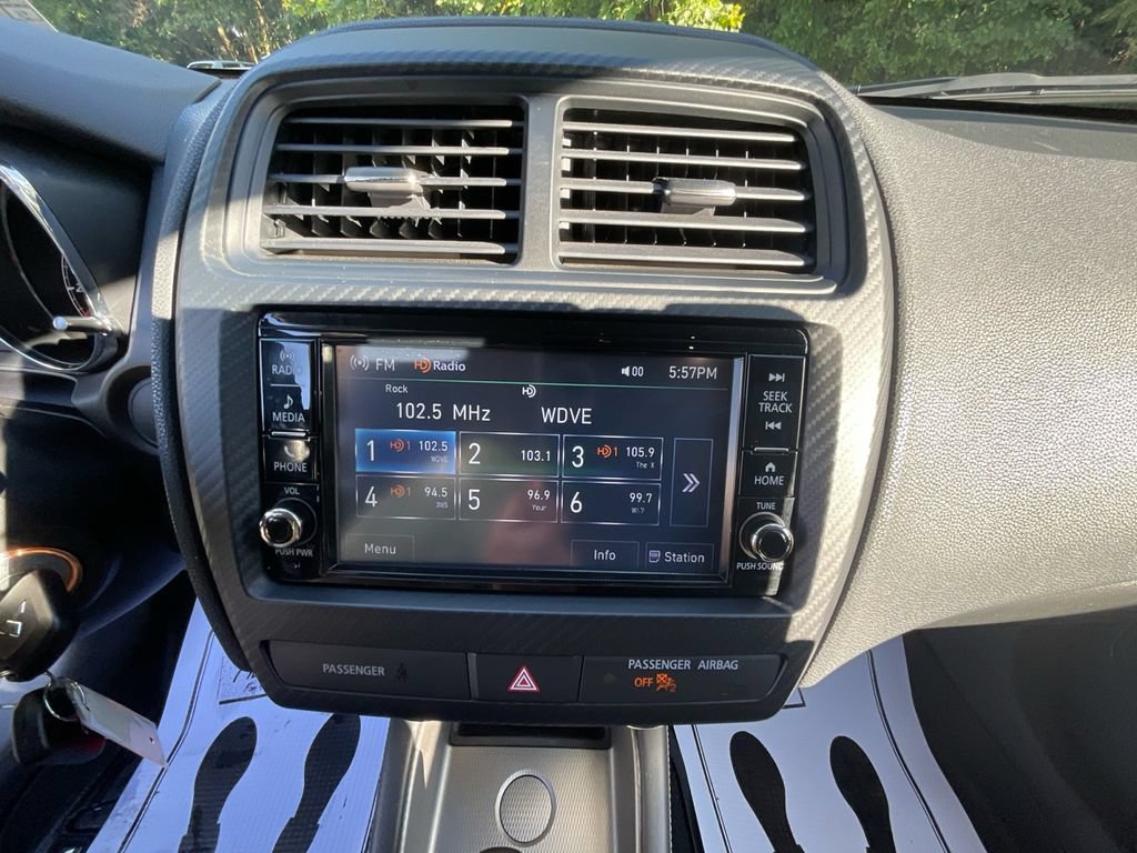 Used 2022 Mitsubishi Outlander Sport ES FWD image 17