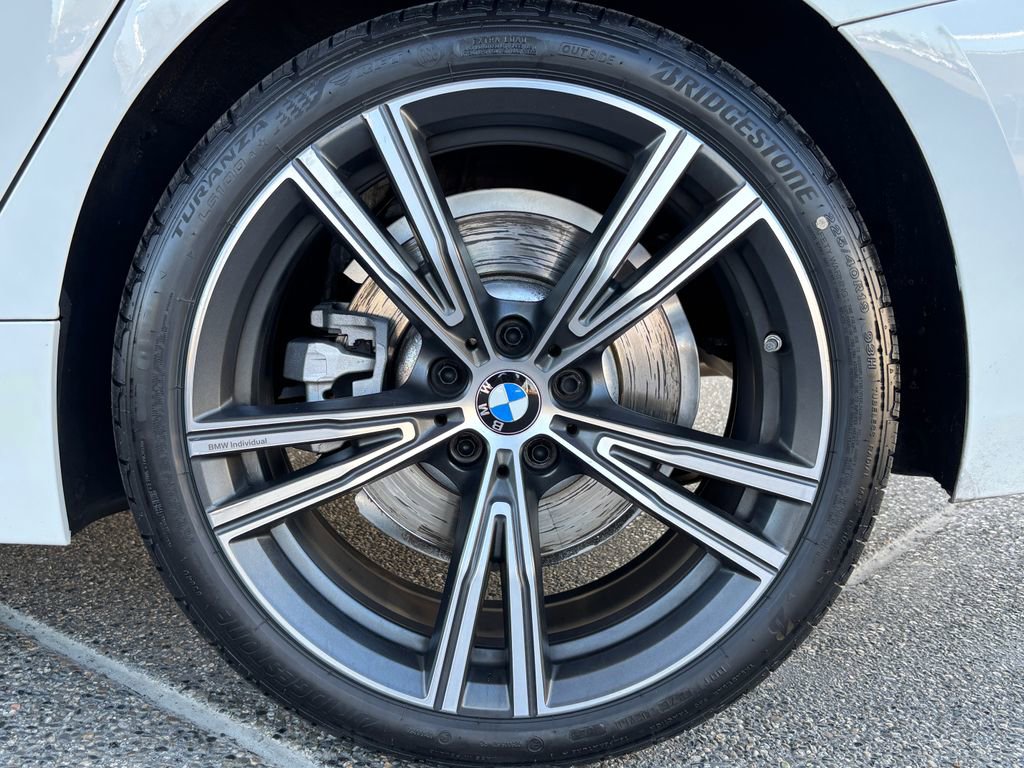 Used 2023 BMW 330i Sedan w/ Convenience Package image 34