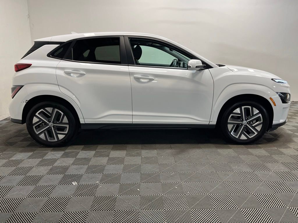 Used 2023 Hyundai Kona SEL image 4