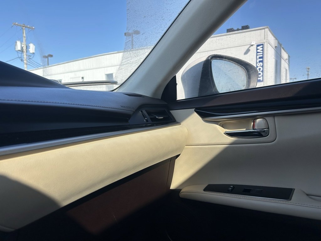 Used 2018 Lexus ES 350 image 23