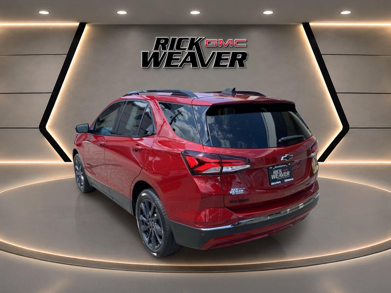 Used 2022 Chevrolet Equinox RS AWD/4WD image 4