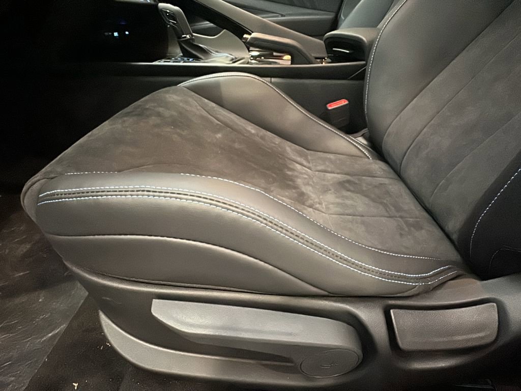 New 2026 Hyundai Elantra N w/ Cargo Package FWD image 9