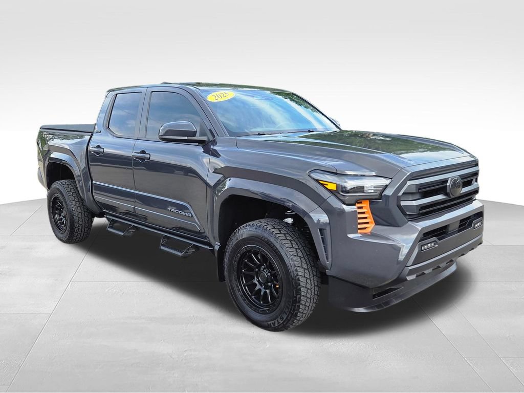 Used 2025 Toyota Tacoma SR5 AWD/4WD image 2