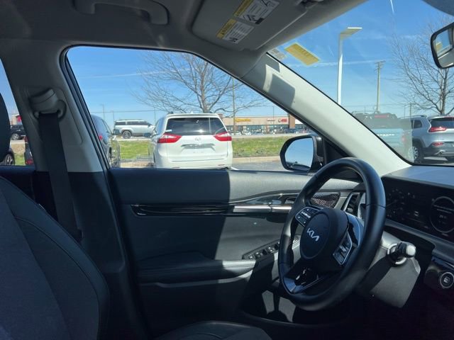 Certified 2024 Kia Seltos S image 34