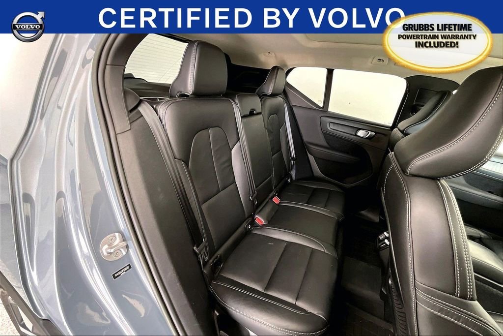 Used 2023 Volvo XC40 B4 Plus w/ Driver Assist Package image 35
