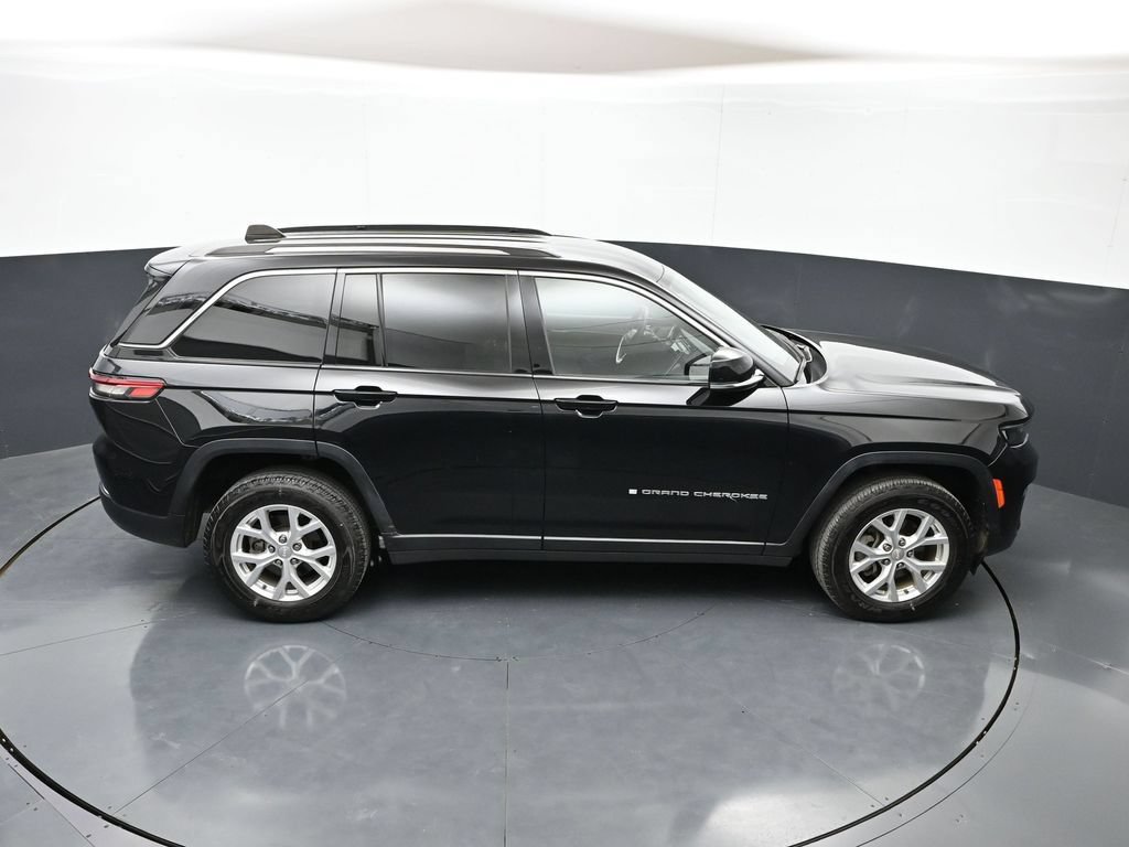 Used 2023 Jeep Grand Cherokee Limited AWD/4WD image 42