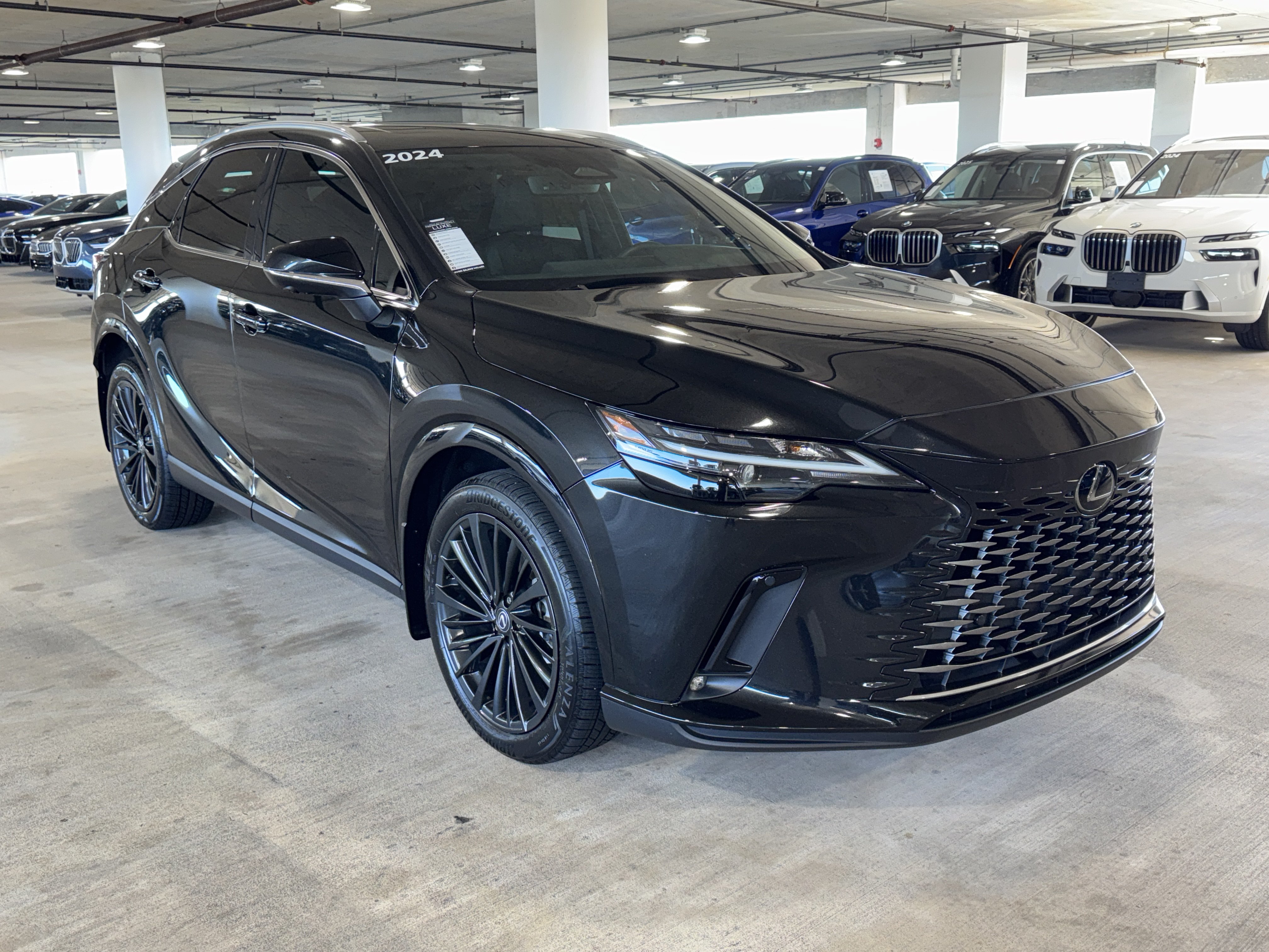 Used 2024 Lexus RX 350 Premium w/ Convenience Package FWD image 2
