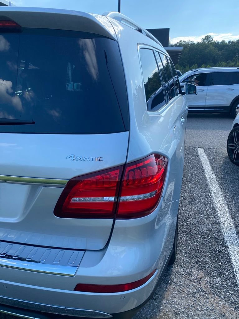 Used 2019 Mercedes-Benz GLS 450 4MATIC image 9