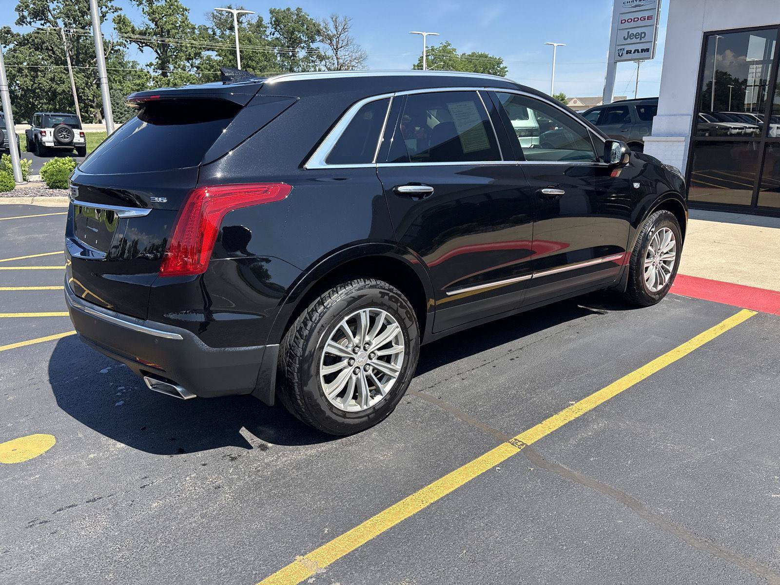Used 2019 Cadillac XT5 Luxury AWD/4WD image 5