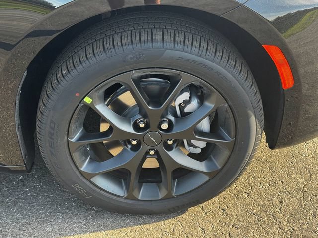 New 2027 Chrysler Pacifica Limited AWD/4WD image 9